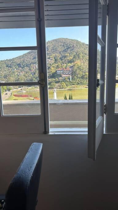 Apartamento Palacio Quitandinha Meio do Serra